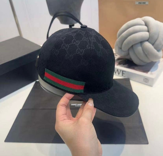 Gucci keps+Kläder,Bälten (Leverantör)